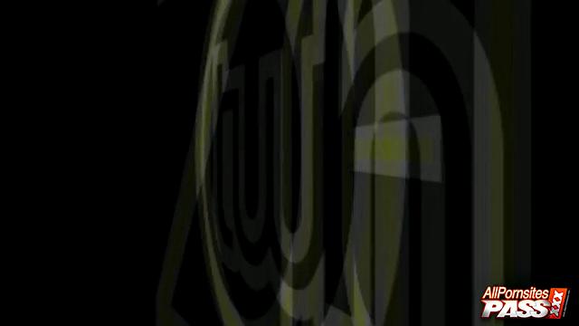 стейси саран в роли медсестры: лечит только смехом и попой