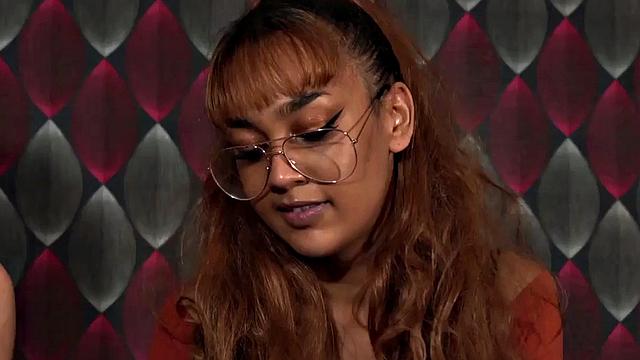 CFNM masseuse sucks in group oral with gals