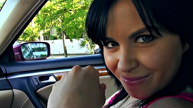 Tattooed brunette Jeny gives a wild outdoor handjob & blowjob