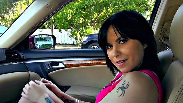 Tattooed brunette Jeny gives a wild outdoor handjob & blowjob