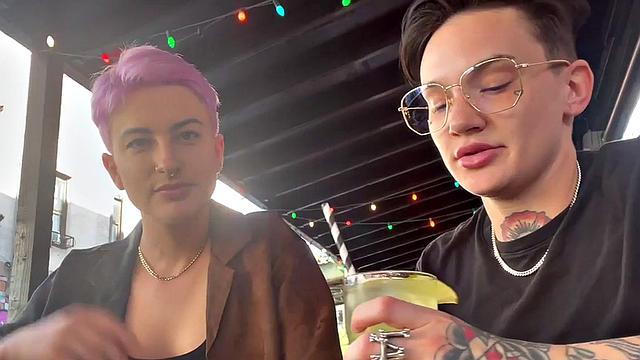 Inked queer licks and fingers GF at home in video