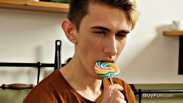 Andy Ford and Maksym King have intense gay sex