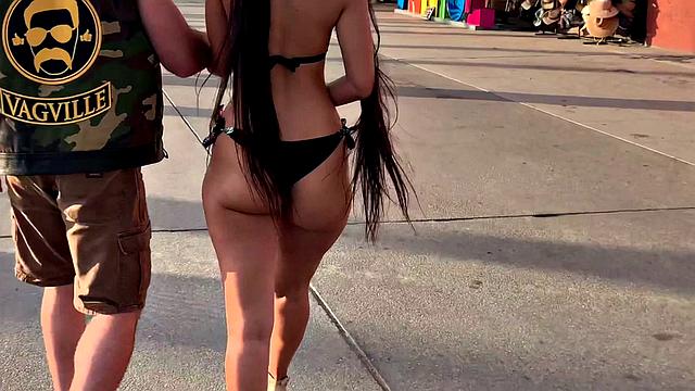 Andreina De Luxe - Third Wheel