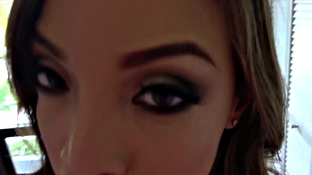 You wanna act like a little stepsis?