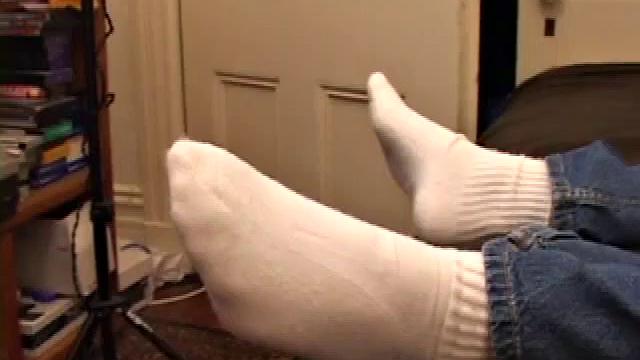 Always up for a challenge, Rick Waters and his cock rise to the occasion and bring everything to full attention. Rick strokes his stiff meat and does his best to bring his member close to his face.