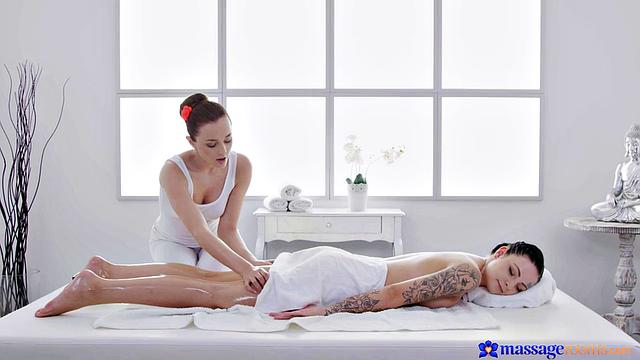 69 facesitting lesbians massage