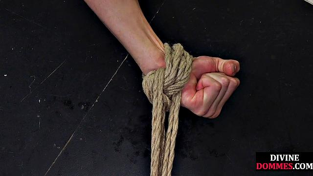 Hardtied incel gets straponed by domina