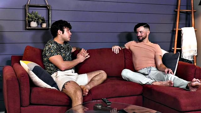 Tattooed studs enjoy bareback action till load