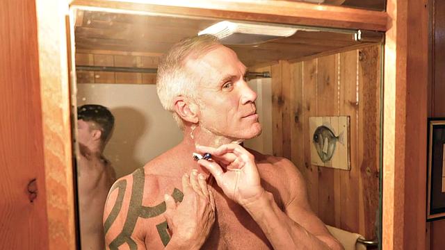 Handsome gaydaddy with tattoo barebacked by twink