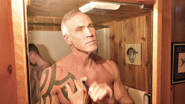 Handsome gaydaddy with tattoo barebacked by twink