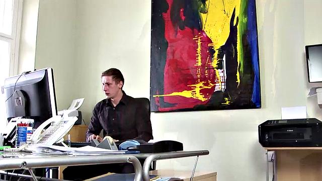 джек пытался проглотить кита, но замахнулся на слишком жирный кусок