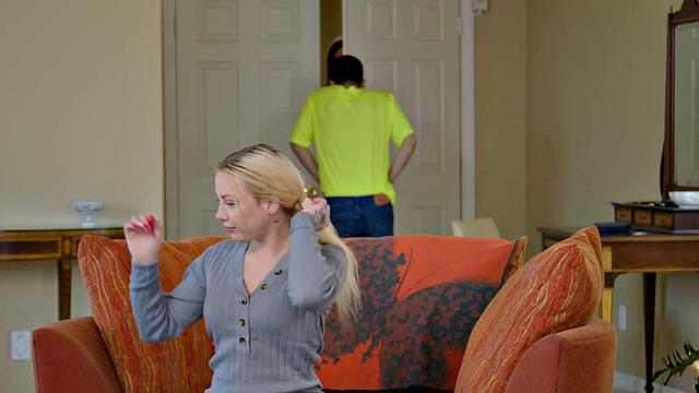 Cougar maid in threeway