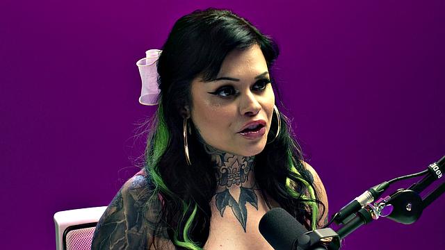 UP CLOSE - How Women Orgasm With Busty Tattooed Babe Karen! INTENSE HITACHI ORGASM! FULL SCENE