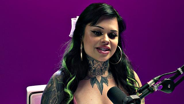 UP CLOSE - How Women Orgasm With Busty Tattooed Babe Karen! INTENSE HITACHI ORGASM! FULL SCENE