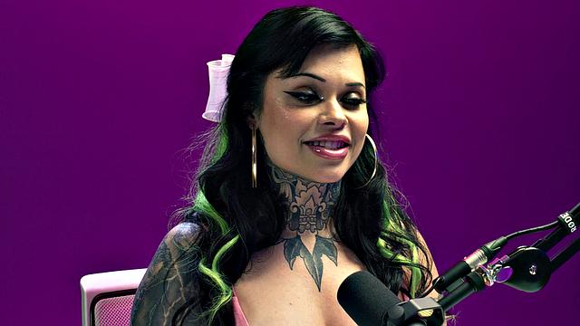 UP CLOSE - How Women Orgasm With Busty Tattooed Babe Karen! INTENSE HITACHI ORGASM! FULL SCENE