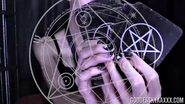 Goddess Kyaa in Tarot Magic Tells Fate