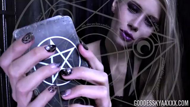 Goddess Kyaa in Tarot Magic Tells Fate