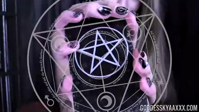 Goddess Kyaa in Tarot Magic Tells Fate