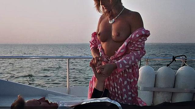 Belinda Mayne full frontal