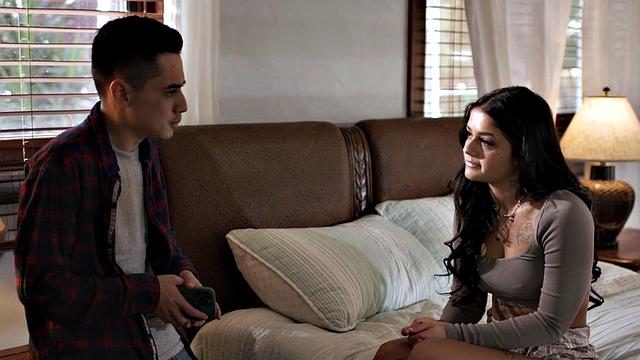 Alt bigass stepsis gets her hairypussy smashed by stepbro