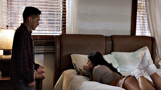 Alt bigass stepsis gets her hairypussy smashed by stepbro