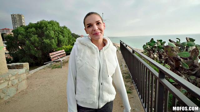 Fitness Babe Enjoys Public Sex