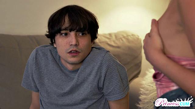 возбудила отчима до оргазма - не удержался и кончил внутрь