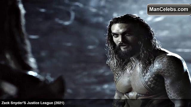 Джейсон Момоа соблазняет рельефным прессом и гладкой грудью