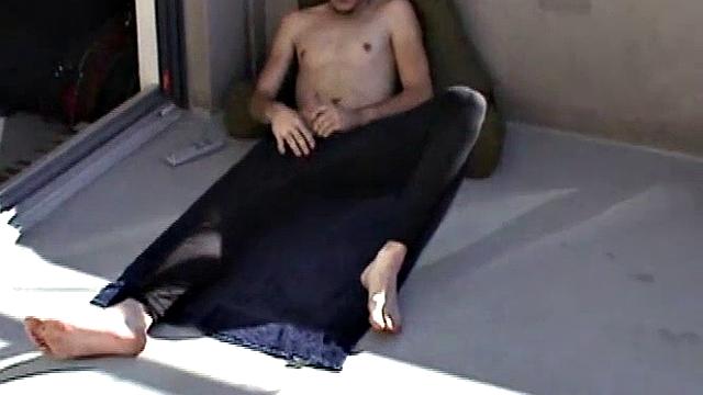 PonyBoi Stroking His Meat