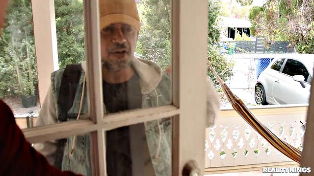 Scooting, Flashing & Sex