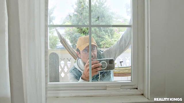 Scooting, Flashing & Sex