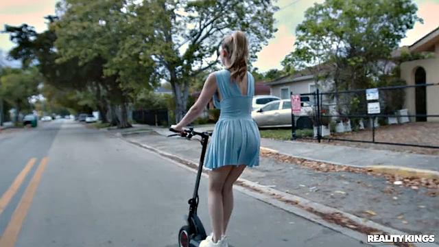 Scooting, Flashing & Sex