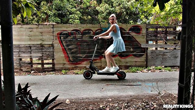 Scooting, Flashing & Sex