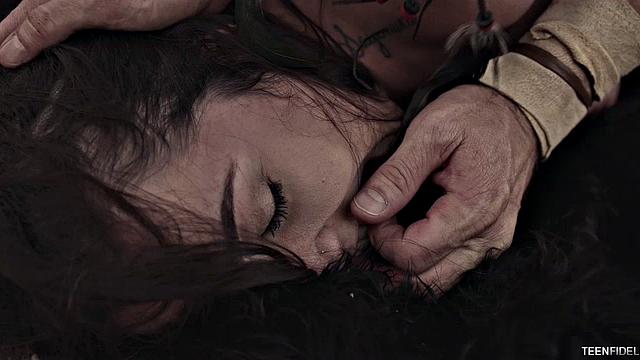 Карли Грей получает по полной до ужина, дикая жатва спермы