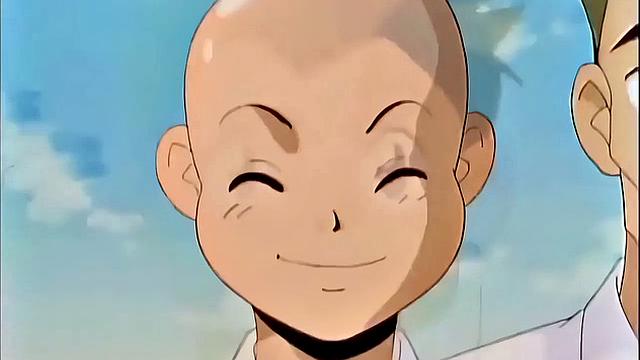 Анимешная зрелая с большими сиськами орет от жесткого траха и кончает на кровати.