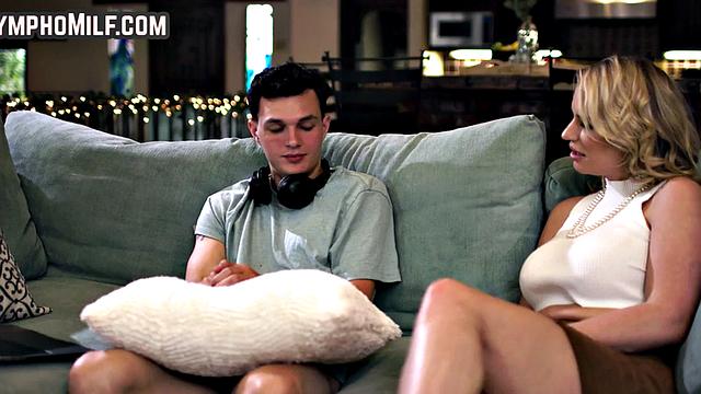 Greedy MILF nympho fucked by lucky nerd on couch