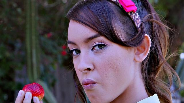 Charity's Generous Her Pussy