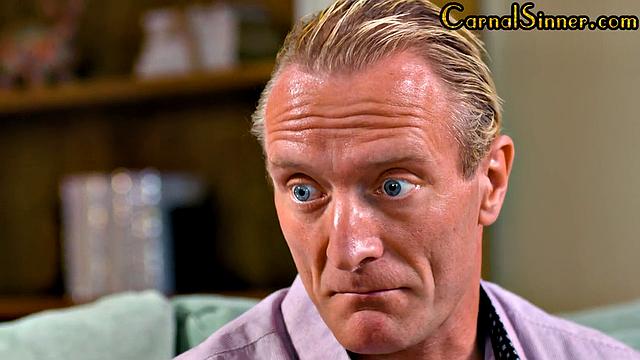 Petite cutie in 3some