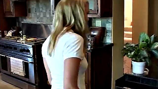 Little Summer stripping in her kitchen