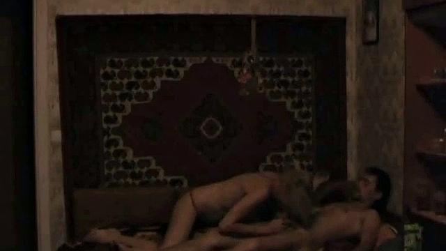 дебра трахается с парнем по полной, всё на камеру