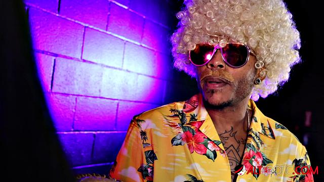 Lorelai Has A Strip Club For Musa Aka Duke Nightbreak