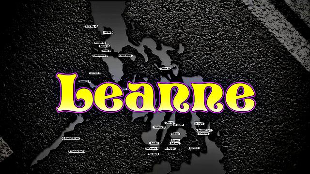 лиэн трахается с иностранцем с большим членом в азии