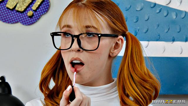 American Beauty Part 2 - Gamer Girl