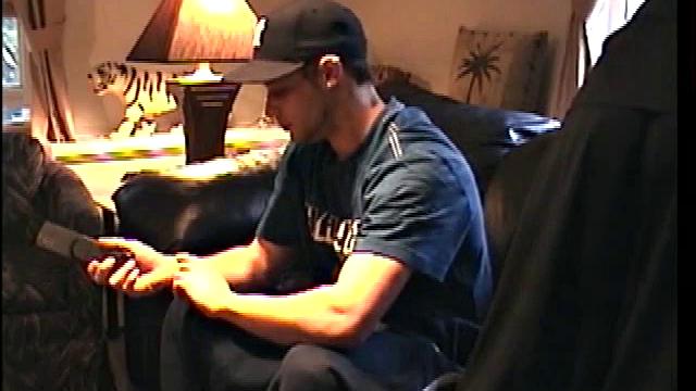 Straight Boy Buzz Gets Oral