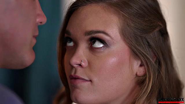 Stepbrother Becomes Alpha - S1:E7