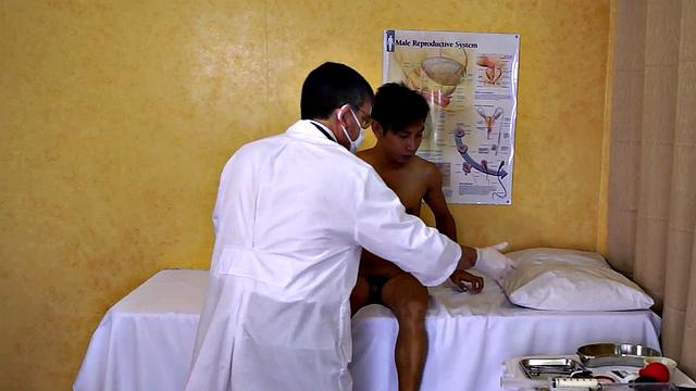 Orient twink anal examined by doctor in infirmary