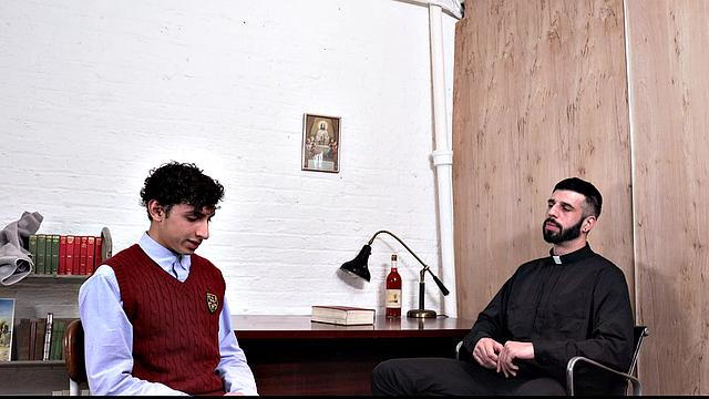 Картер попал к падре: толстый хер и игрушки для грешников