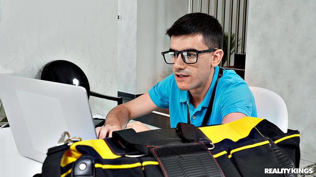 Finding a MILF's Secrets