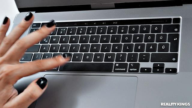 Finding a MILF's Secrets