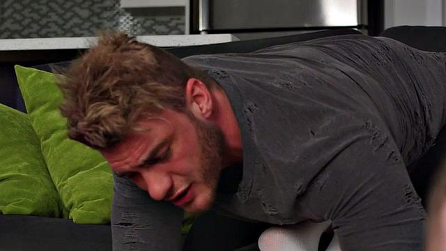 Bi peeping hunk ramming a couple in homemade threesome